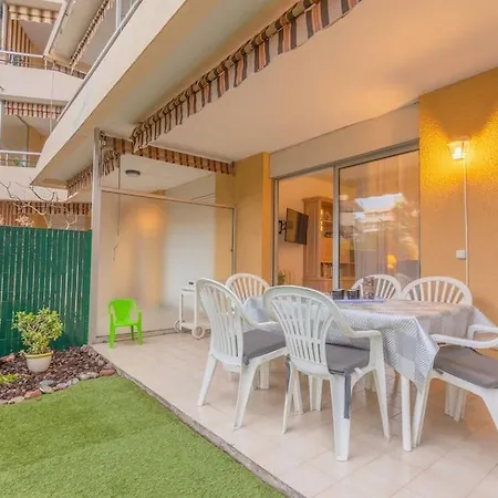 Beau 46m2, Piscine, Proche Centre Et Du Port De Fréjus