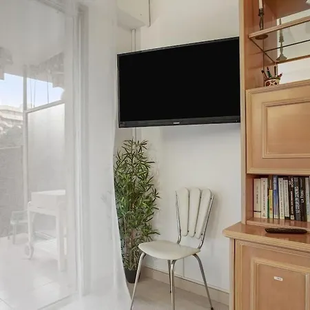 Appartamento Beau 46m2, Piscine, Proche Centre Et Du Port De *