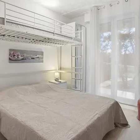 Beau 46m2, Piscine, Proche Centre Et Du Port De Appartamento Fréjus
