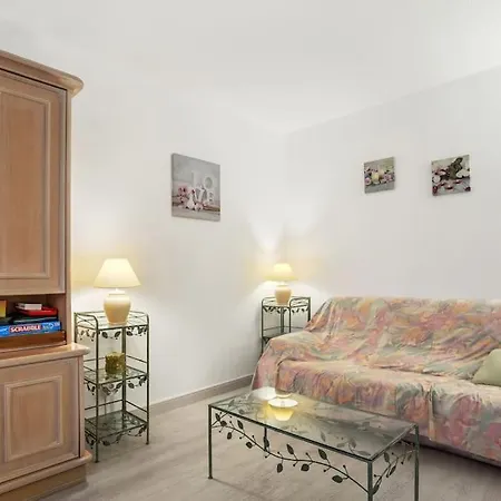 Beau 46m2, Piscine, Proche Centre Et Du Port De *