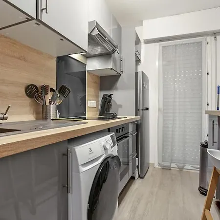 Beau 46m2, Piscine, Proche Centre Et Du Port De Appartamento