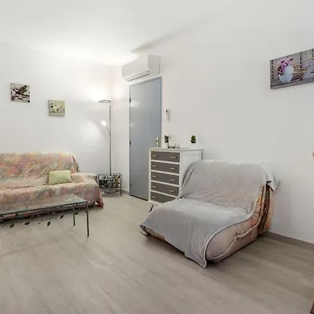 Appartamento Beau 46m2, Piscine, Proche Centre Et Du Port De *