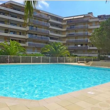 Beau 46m2, Piscine, Proche Centre Et Du Port De Appartamento